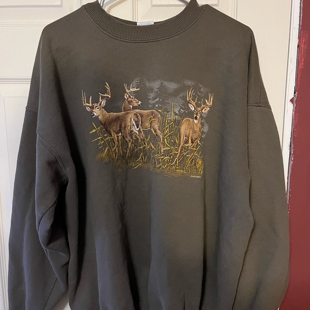 Vintage deer sweatshirt